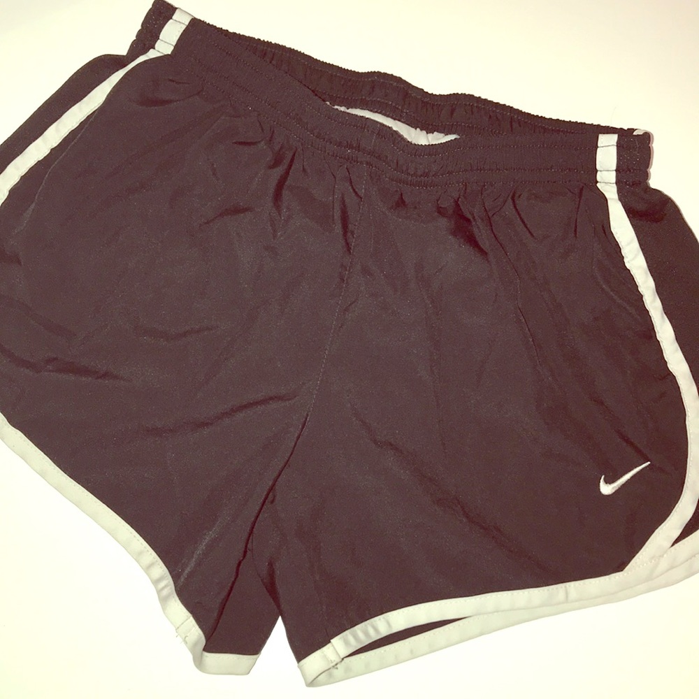Girls Nike drifit size m